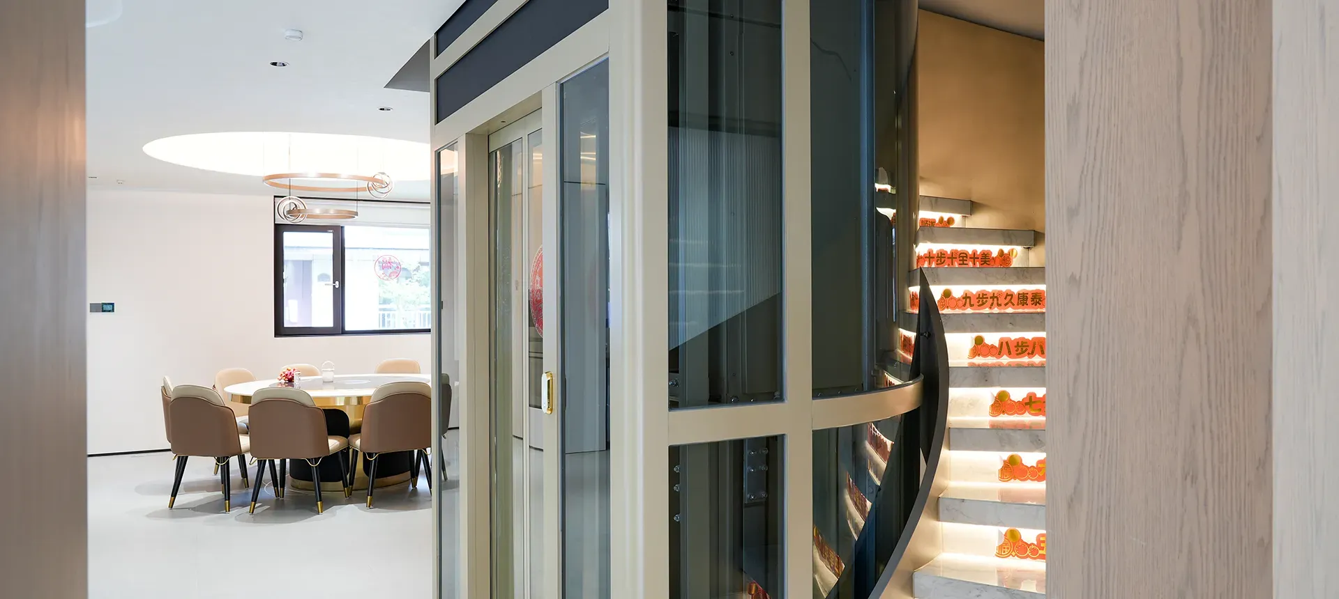 Youjia G2 home elevator with a panoramic glass cabin